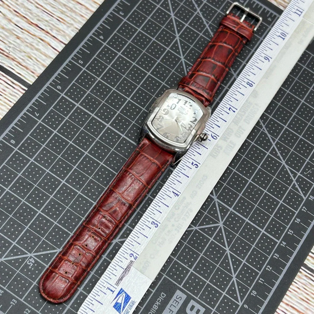 Invicta 5726 Mens Watch Silver Sunburst Dial Brown Leather Strap Swiss Movt 33mm